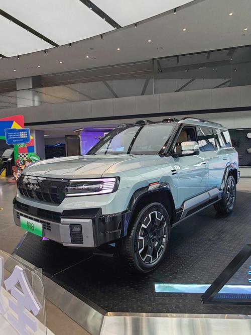 佛山20比亚迪方程豹硬派越野的爆款，英菲尼迪35周年与你共成长